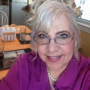 Meet your Posher, Anne